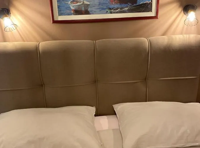 Oliva アパート ポレッチ