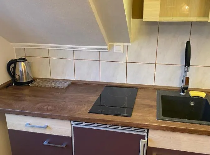 アパート Oliva ポレッチ