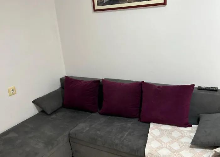 Oliva アパート *