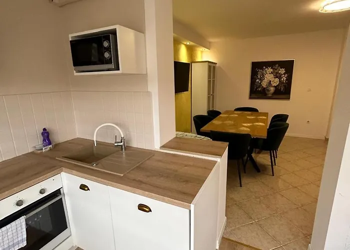 Oliva アパート *